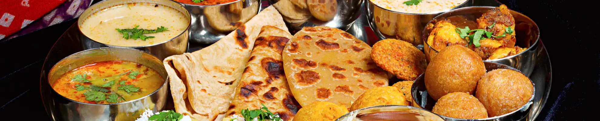 Famous Foods to try in Jaisalmer Tour